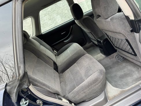 Used 2004 Subaru Outback Wagon image 25