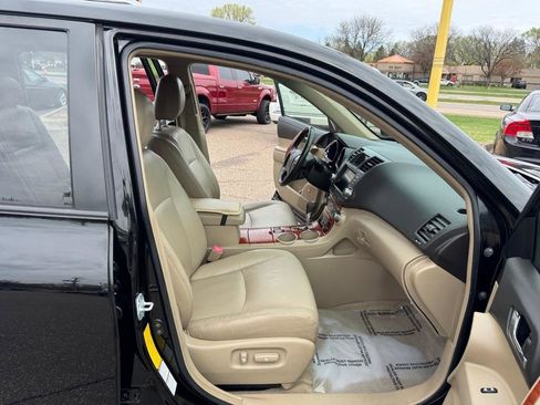Used 2008 Toyota Highlander Limited AWD/4WD image 26