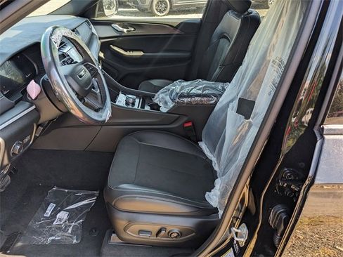 New 2025 Jeep Grand Cherokee L Altitude image 6