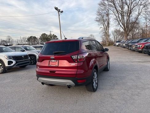 Used 2017 Ford Escape Titanium image 19
