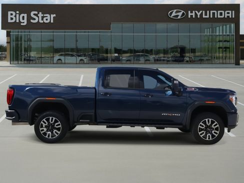 Used 2022 GMC Sierra 2500 AT4 image 5