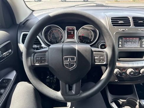 Used 2017 Dodge Journey SE FWD image 15