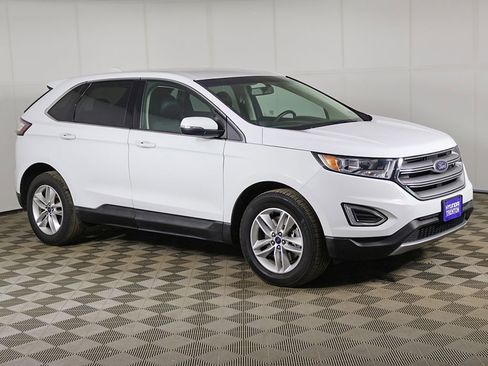 Used 2017 Ford Edge SEL w/ Equipment Group 201A AWD/4WD image 40