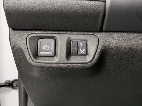 Used 2023 GMC Acadia SLE w/ Driver Convenience Package image 20