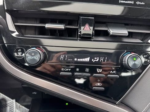 Used 2022 Toyota Camry XSE image 16