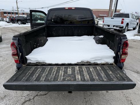 Used 2005 Chevrolet Silverado 1500 Z71 w/ Light Duty Power Package image 23