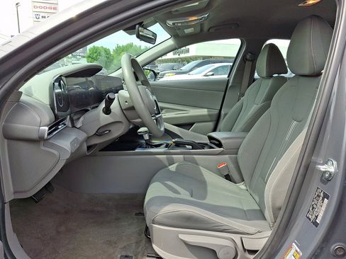 Used 2024 Hyundai Elantra SEL FWD image 23