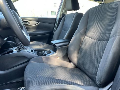 Used 2021 Nissan Rogue Sport S FWD image 10