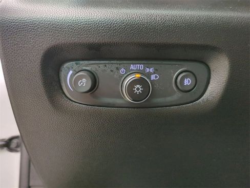 Certified 2020 Chevrolet Traverse LT image 17