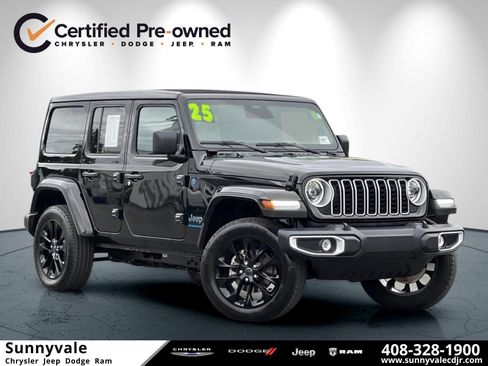 Certified 2025 Jeep Wrangler Unlimited Sahara w/ Safety Group AWD/4WD image 1
