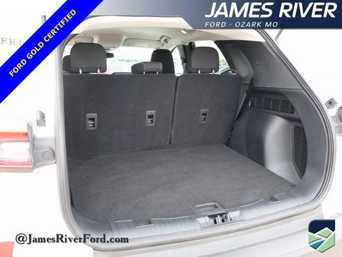 Certified 2025 Ford Escape Active w/ Cold Weather Package image 15