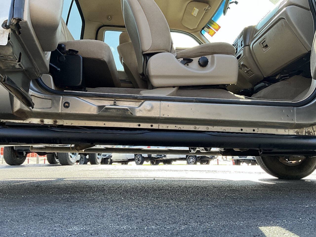 Used 2002 Ford F350 XLT RWD image 18