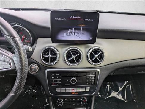 Used 2020 Mercedes-Benz GLA 250 image 13