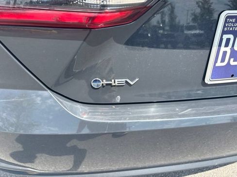 Used 2025 Toyota Camry SE FWD image 16