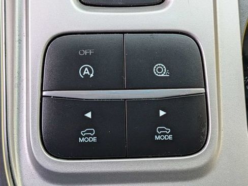 Used 2021 Ford Explorer XLT w/ Equipment Group 202A RWD image 26