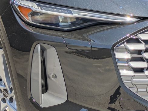 New 2025 Audi Q5 2.0T Premium Plus image 16