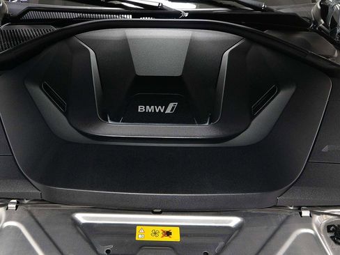 Certified 2023 BMW i4 eDrive40 w/ M Sport Package image 16