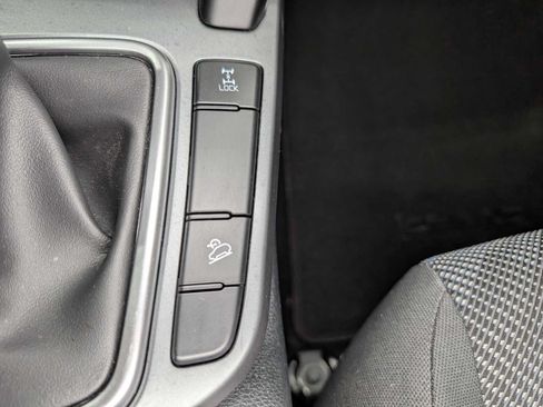 Used 2024 Kia Seltos LX AWD/4WD image 29