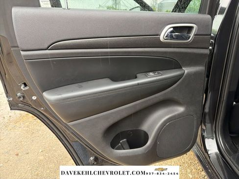 Used 2015 Jeep Grand Cherokee Altitude AWD/4WD image 15