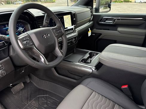 New 2026 Chevrolet Silverado 2500 ZR2 w/ LPO, Dark Essentials Package image 10