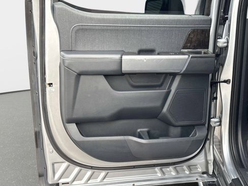 Used 2022 Ford F150 Lariat image 15