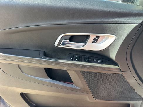Used 2017 Chevrolet Equinox LT w/ Convenience Package FWD image 28