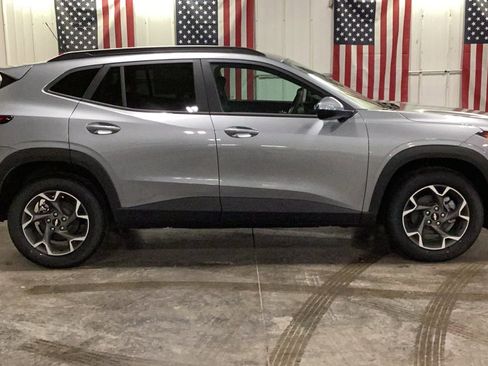 New 2026 Chevrolet Trax LT w/ Driver Confidence Package image 18