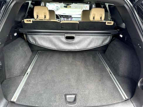 Used 2017 Cadillac XT5 Luxury w/ Driver Awareness Package image 11