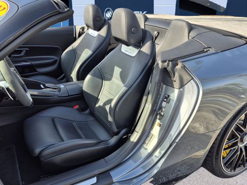 Used 2023 Mercedes-Benz SL 55 AMG 4MATIC image 15