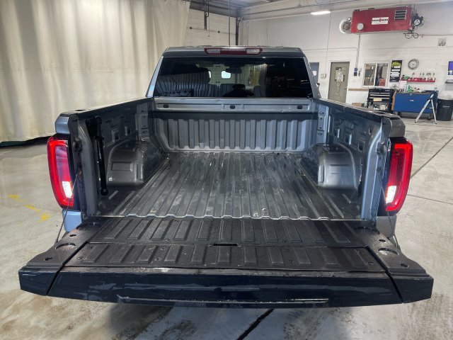Used 2025 GMC Sierra 1500 SLT AWD/4WD image 23