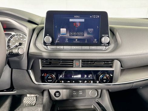 New 2026 Nissan Rogue SV w/ Cold Weather Package AWD/4WD image 13