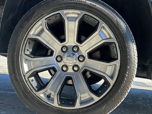 Used 2018 Cadillac Escalade Premium Luxury image 46