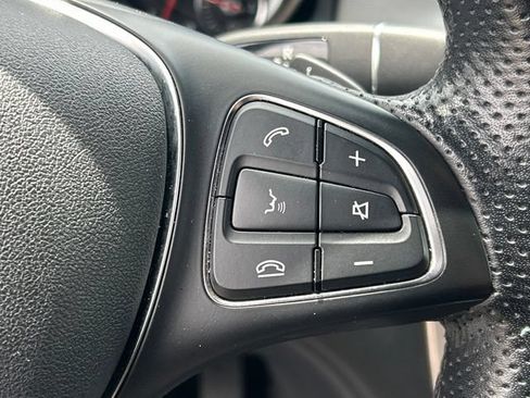 Used 2020 Mercedes-Benz GLA 250 4MATIC image 11