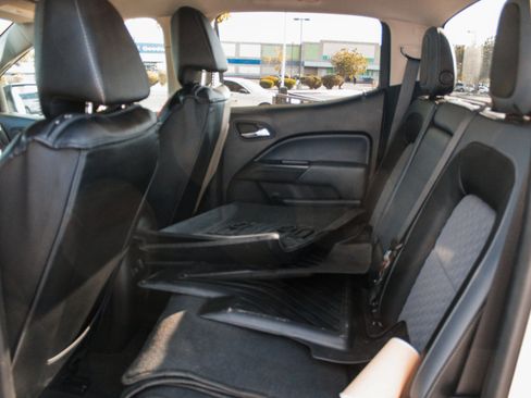Used 2015 Chevrolet Colorado Z71 w/ LPO, Gearon Bar Package RWD image 24