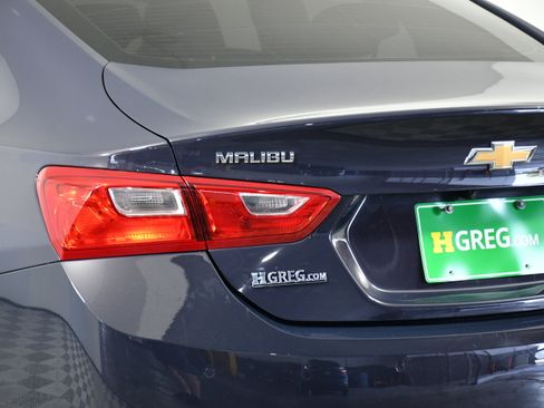 Used 2025 Chevrolet Malibu LS image 32