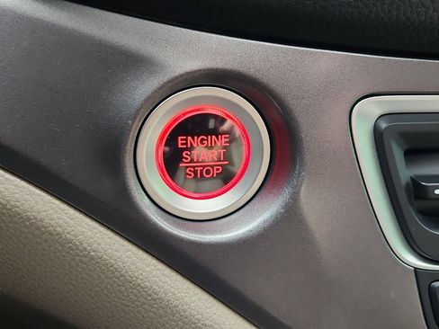 Used 2018 Honda Pilot EX-L image 22