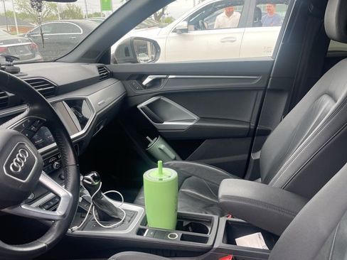 Used 2020 Audi Q3 2.0T Premium Plus w/ Premium Plus Package image 4