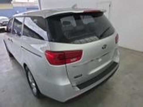 Used 2019 Kia Sedona L FWD image 8