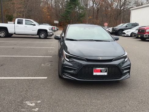 New 2026 Toyota Corolla SE image 3