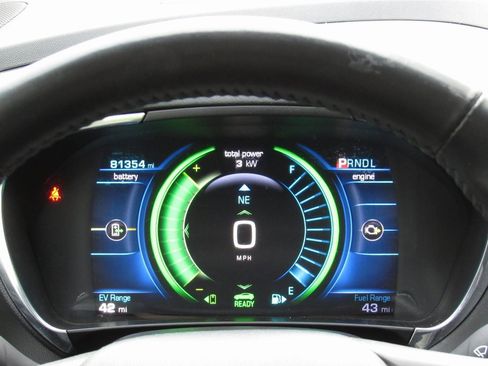 Used 2017 Chevrolet Volt Premier w/ Driver Confidence II Package image 19