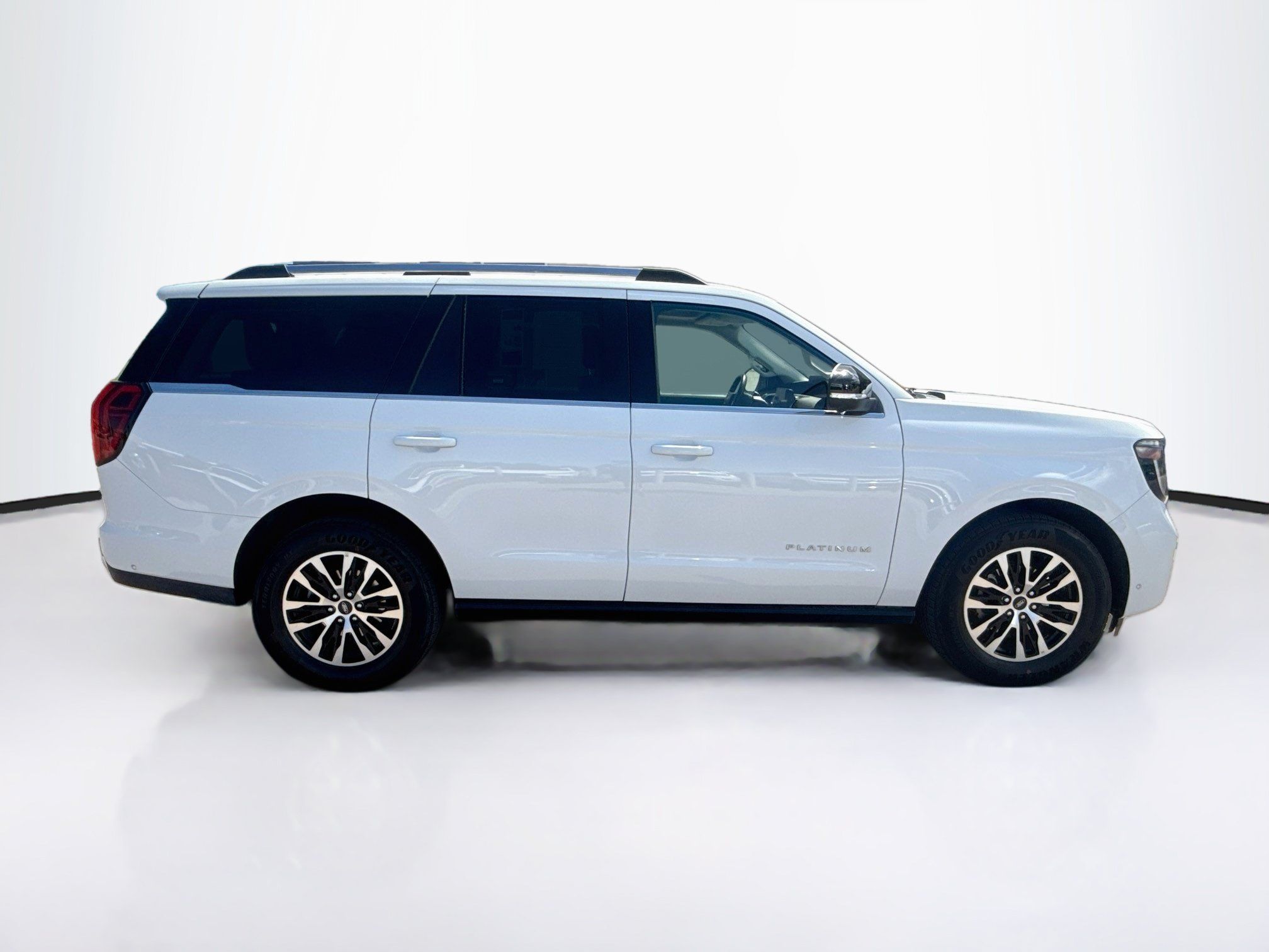 Used 2025 Ford Expedition Platinum AWD/4WD image 10