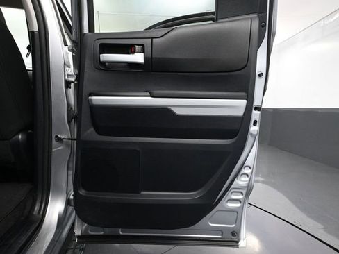 Used 2015 Toyota Tundra SR5 image 40