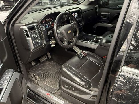 Used 2017 Chevrolet Silverado 1500 LTZ Z71 AWD/4WD image 3