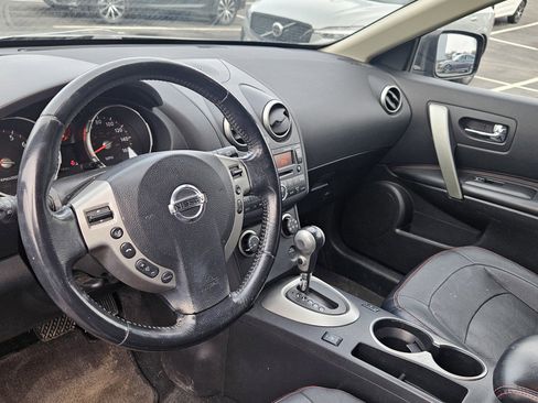 Used 2010 Nissan Rogue SL w/ Premium Pkg image 10