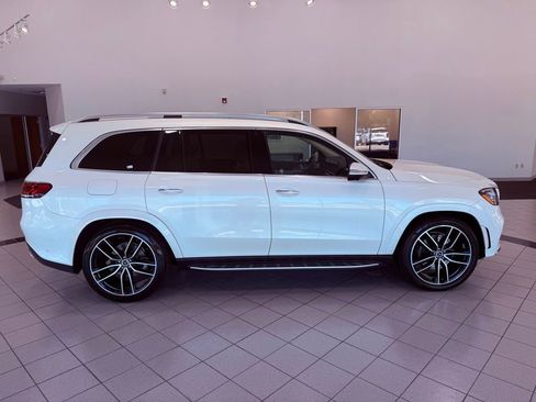 Used 2021 Mercedes-Benz GLS 580 4MATIC image 15