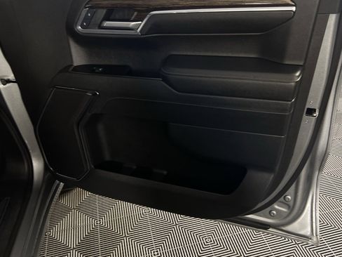 Used 2024 GMC Sierra 1500 SLE image 32