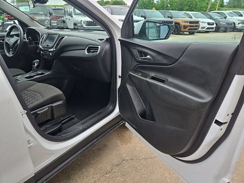 Used 2024 Chevrolet Equinox LT AWD/4WD image 69