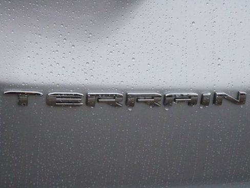 Used 2022 GMC Terrain SLE image 6