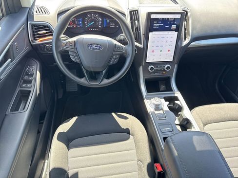 Used 2021 Ford Edge SE w/ Cargo Accessory Package image 22