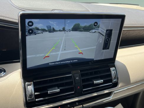 Used 2022 Lincoln Navigator Reserve RWD image 16